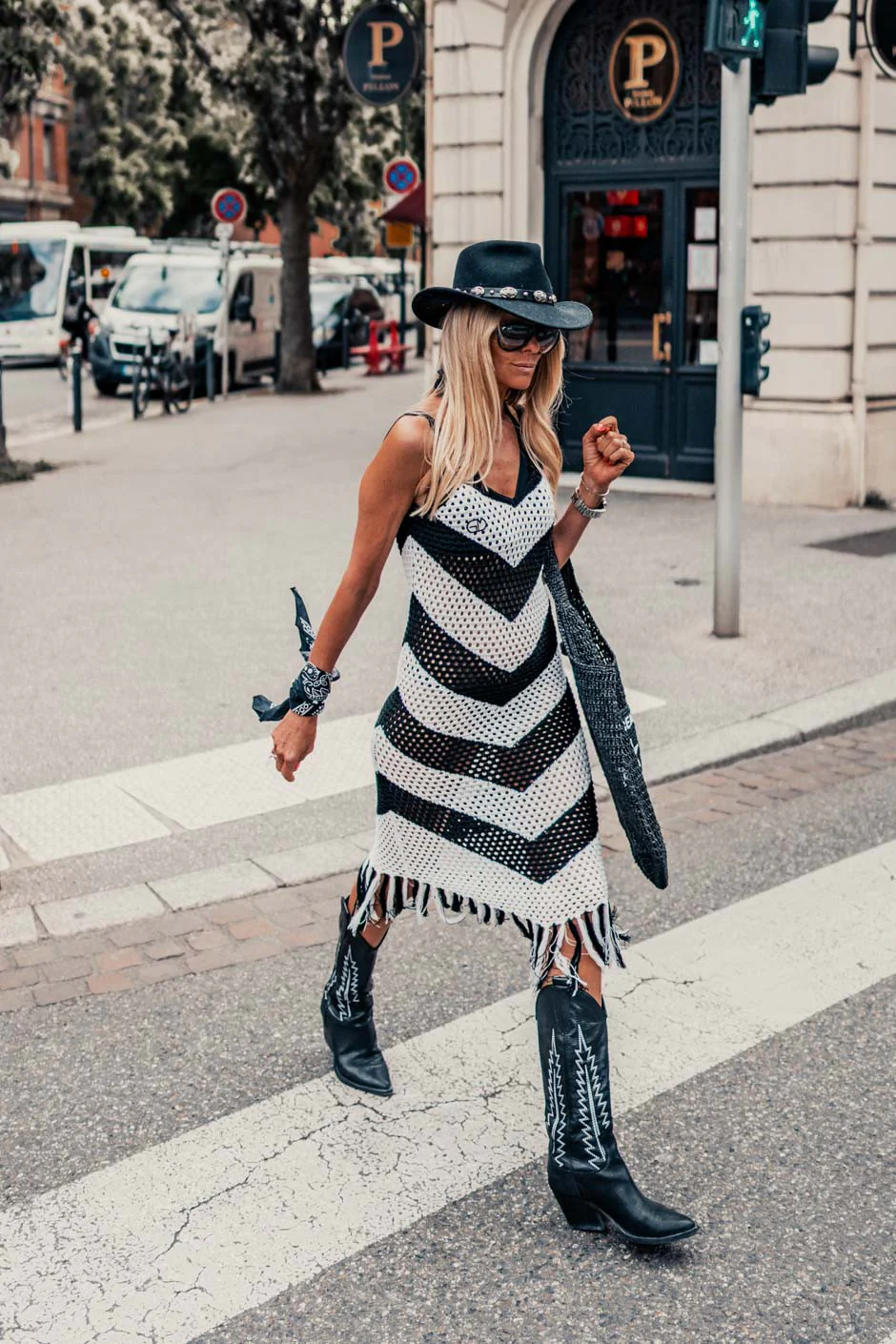Robe Grungemama Gassin noir - Image 8