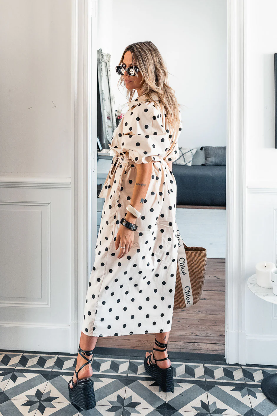 ROBE HELENA À POIS NOIR - Image 2
