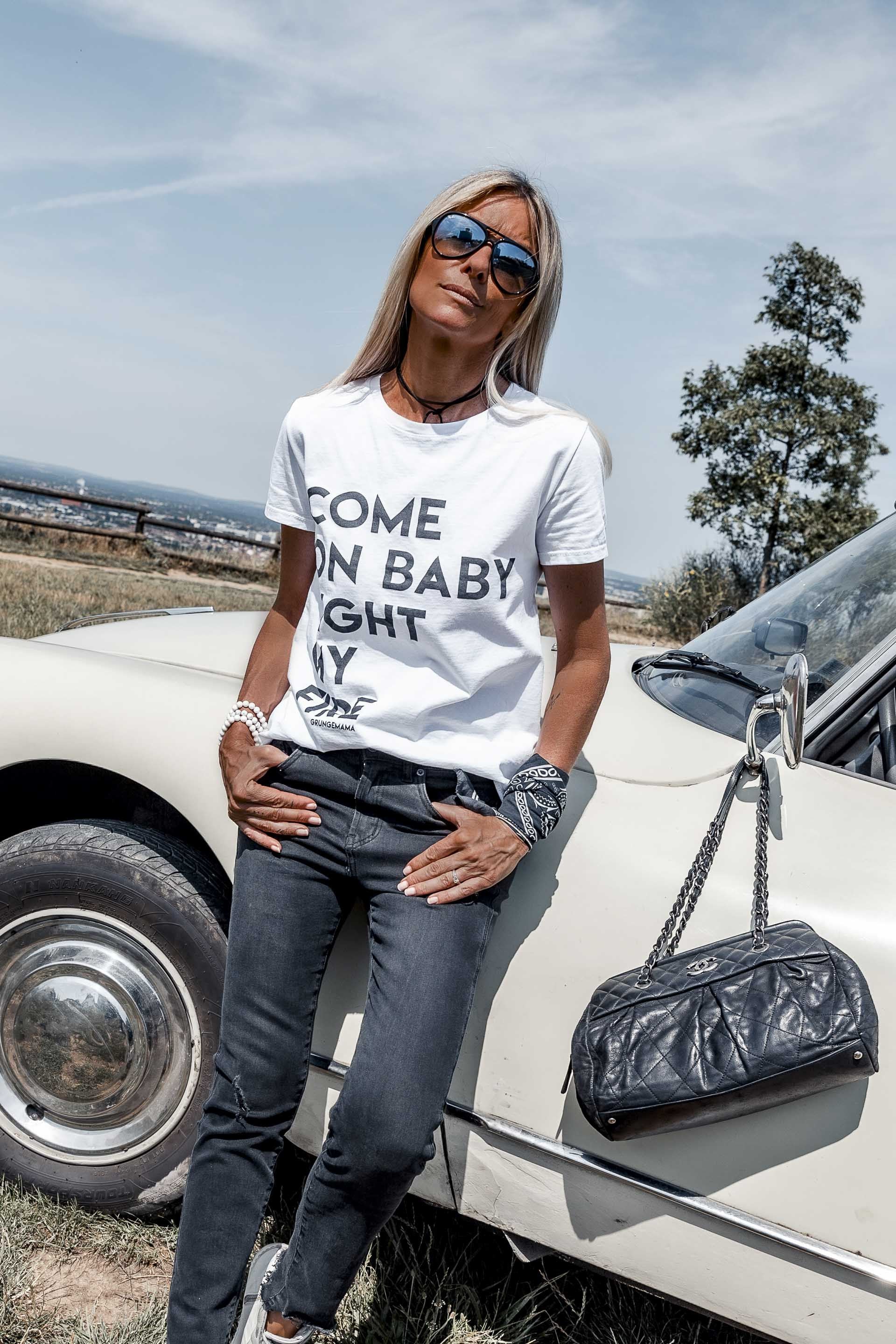 TEESHIRT COME ON BABY blanc inscription noir - Image 4