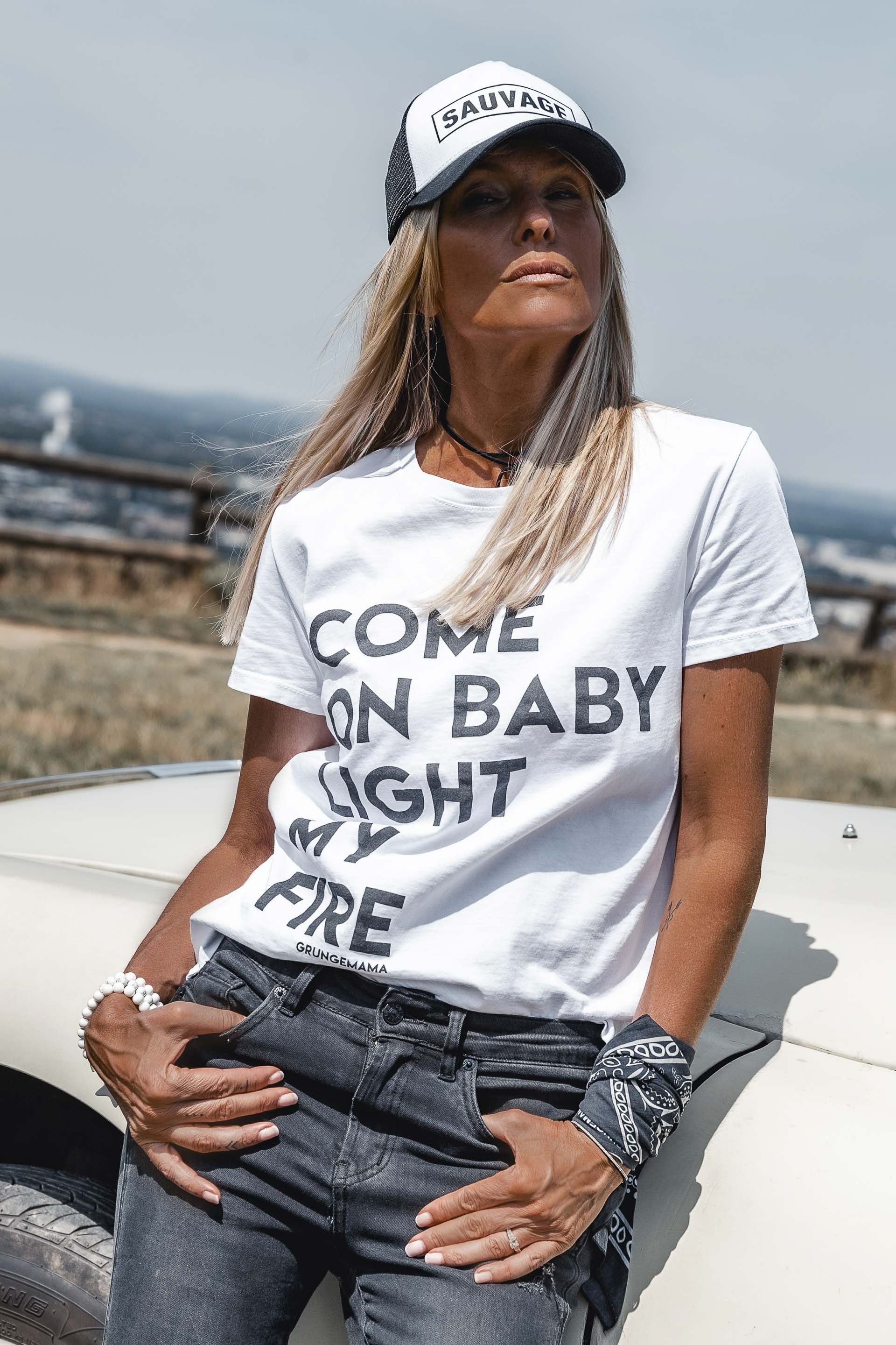 TEESHIRT COME ON BABY blanc inscription noir - Image 5