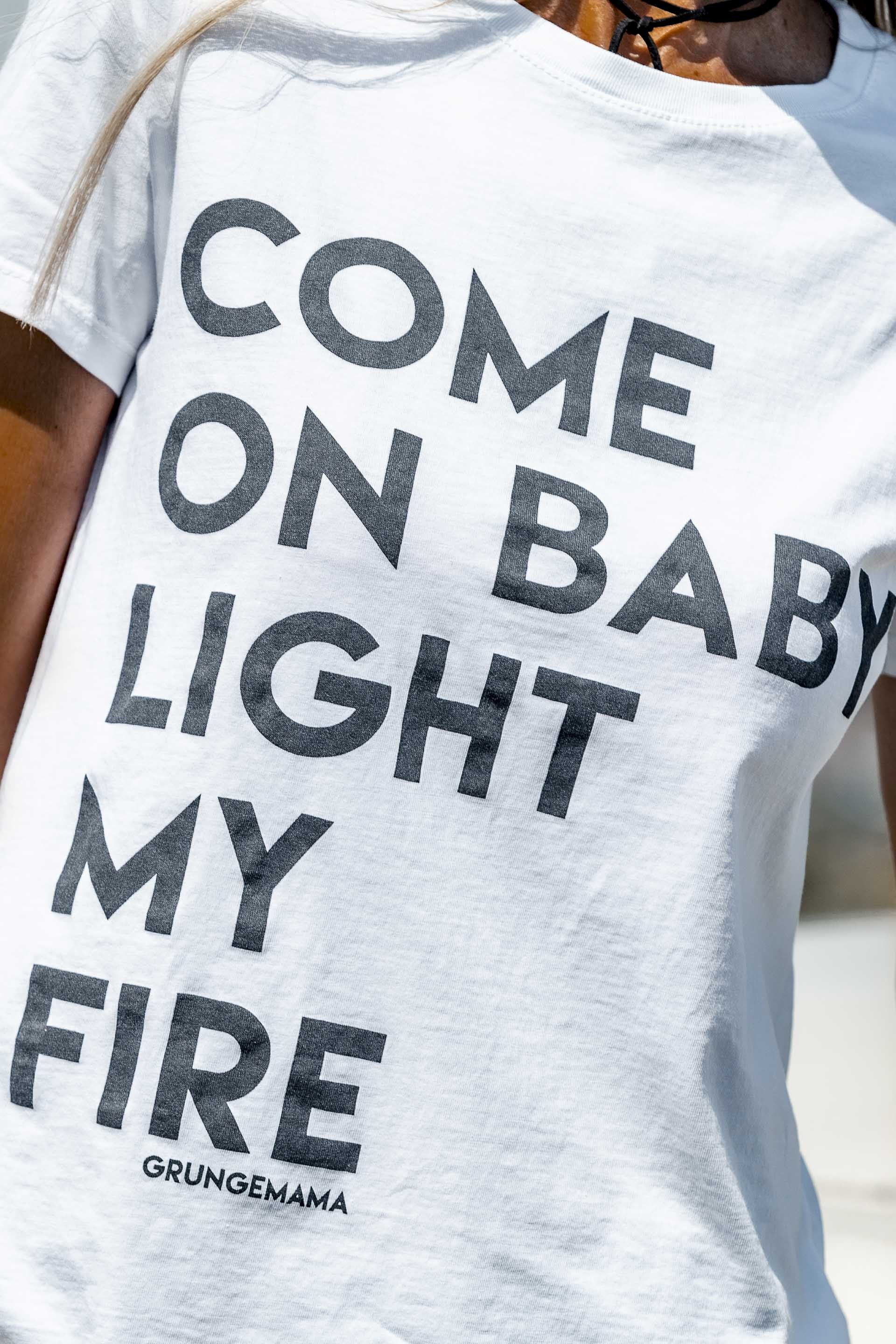 TEESHIRT COME ON BABY blanc inscription noir - Image 6